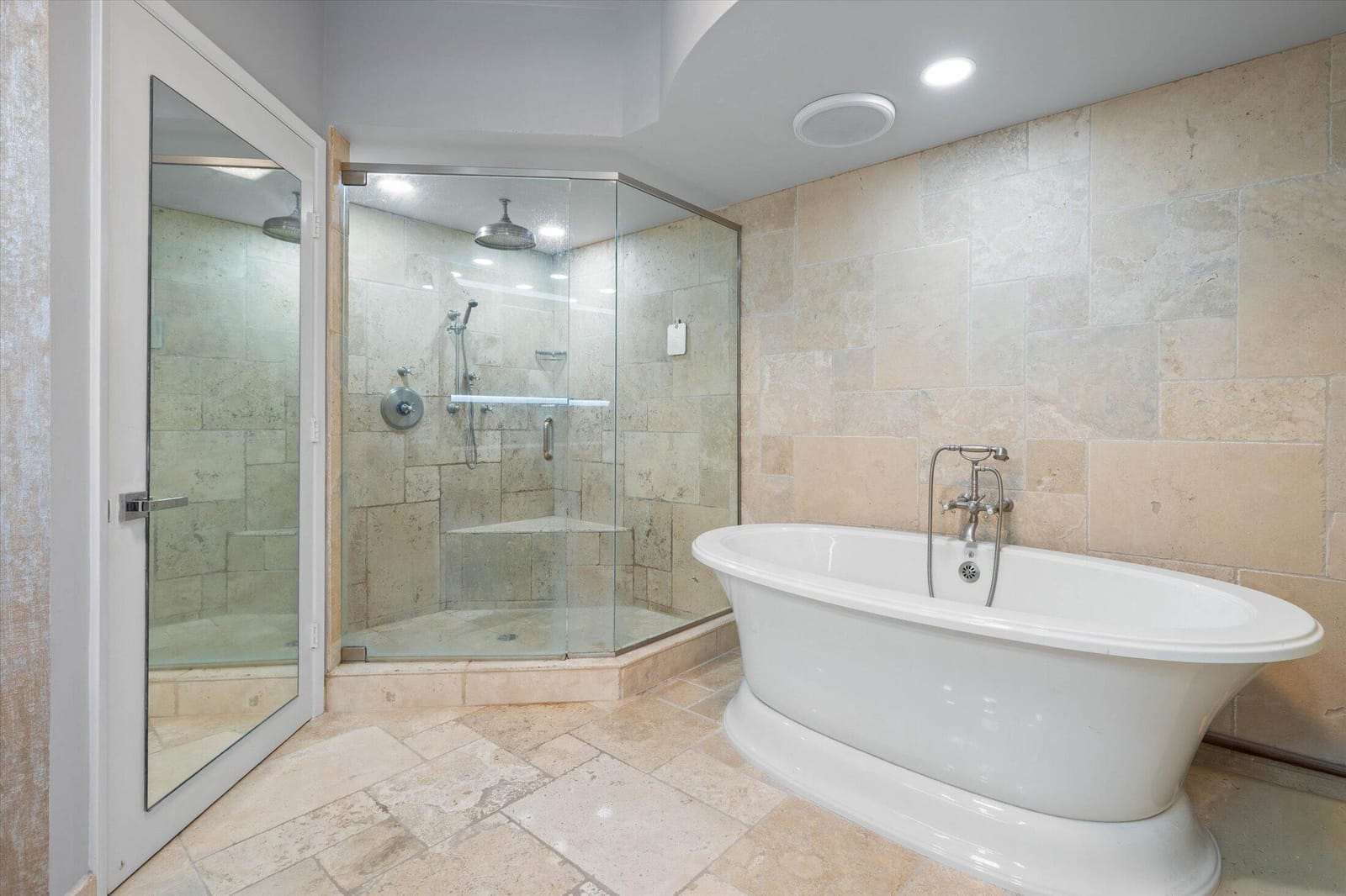 333 Las Olas Way Unit 405 — photo 8