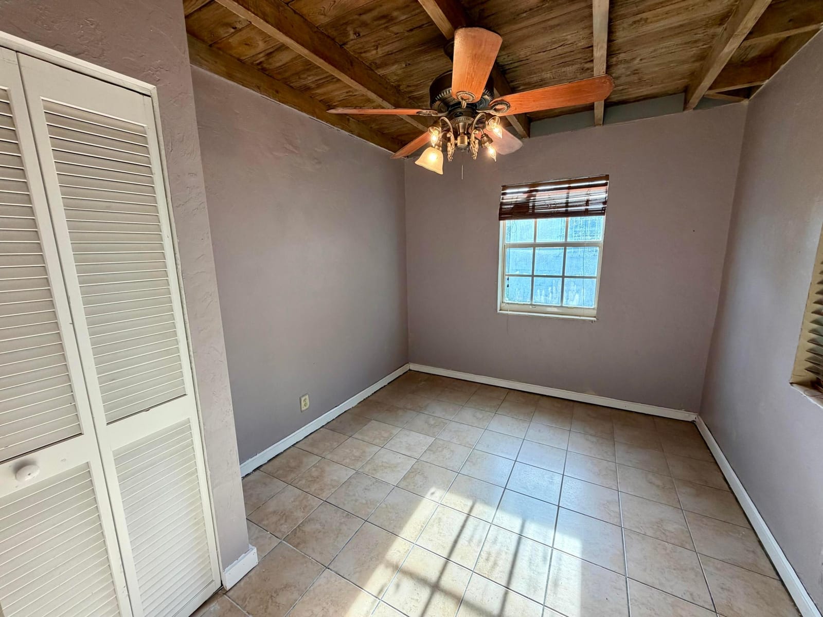 1061 W 4TH Street, Riviera Beach, FL 33404 photo 2