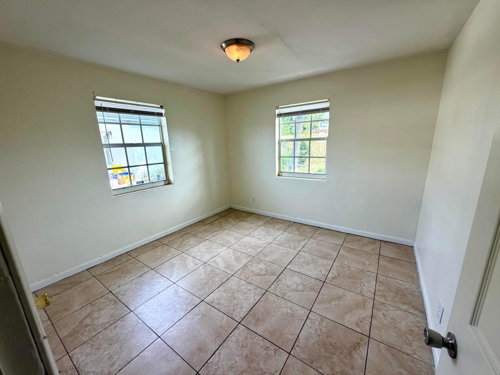 1061 W 4TH Street, Riviera Beach, FL 33404 photo 5