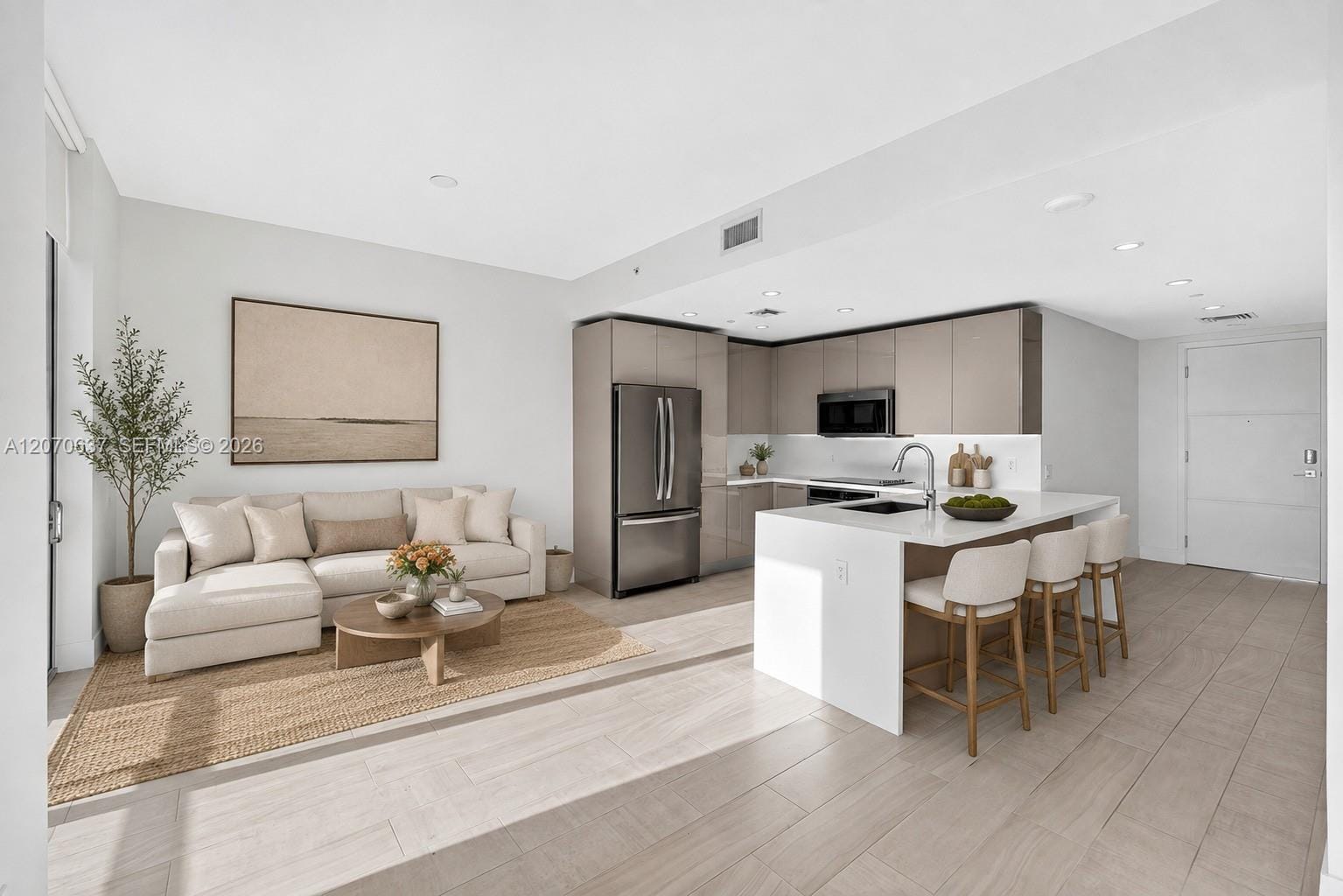 2000 Metropica Way 417 — photo 1