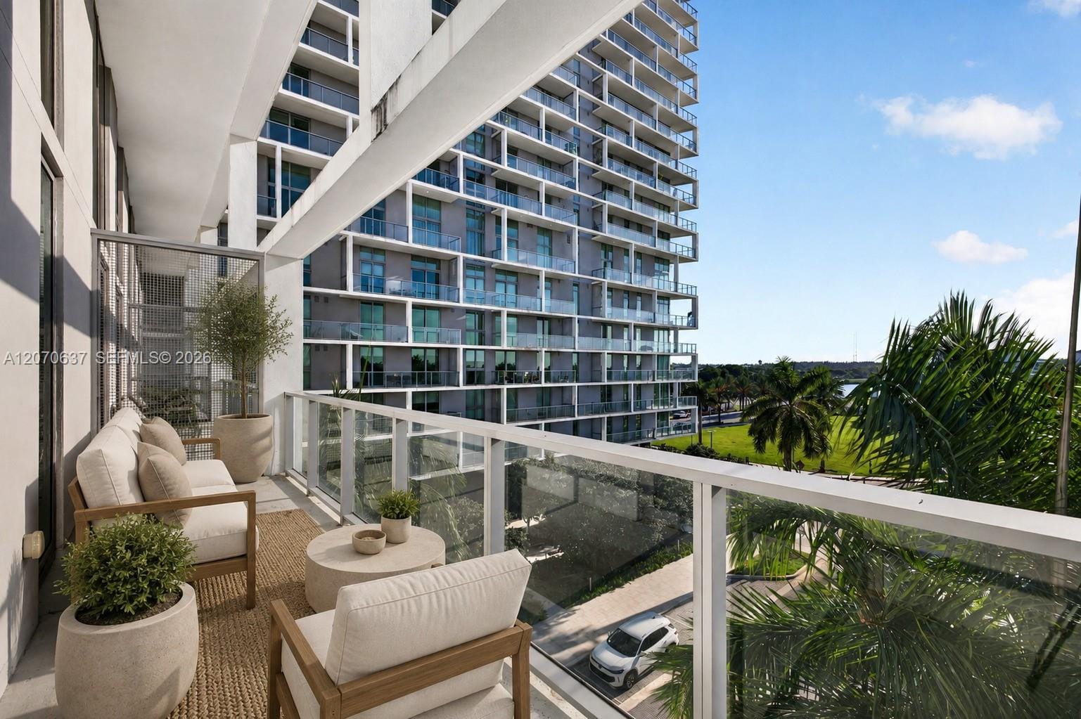 2000 Metropica Way 417 — photo 11