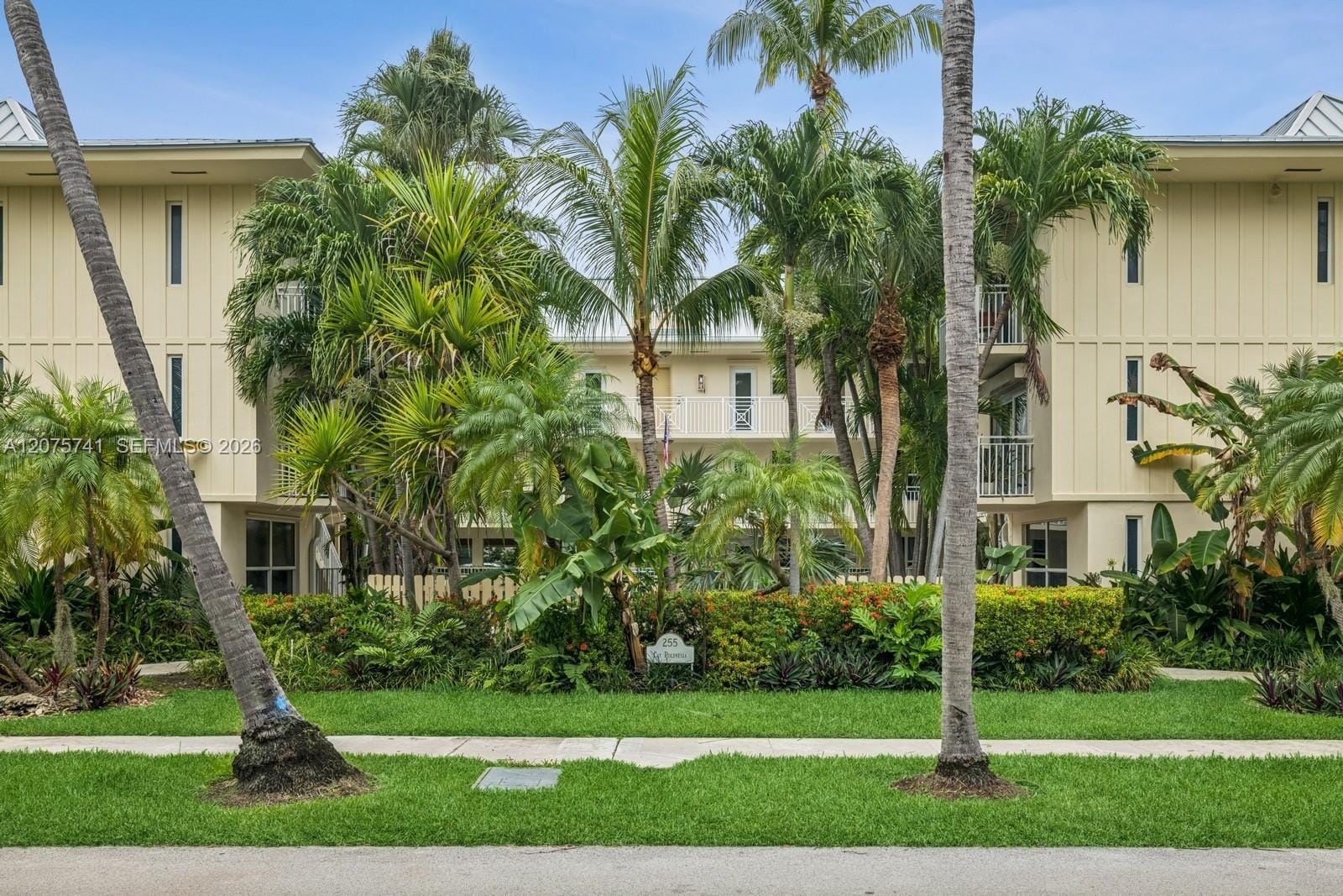 255 Sunrise Drive 107, Key Biscayne, FL 33149 photo 3