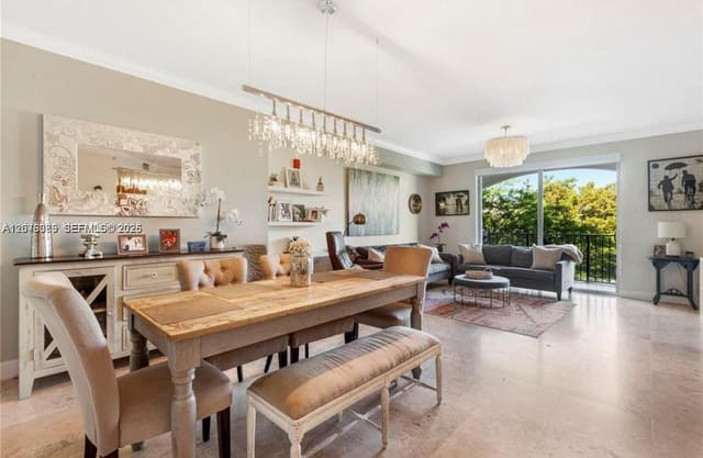 118 Zamora Avenue 307, Coral Gables, FL 33134