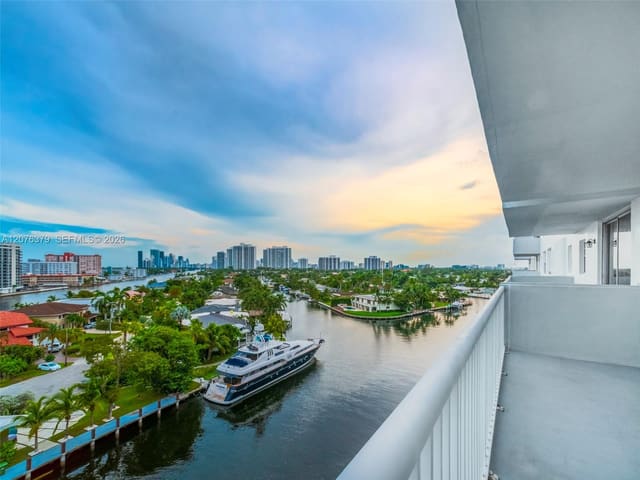 137 Golden Isles Drive 804, Hallandale Beach, FL 33009