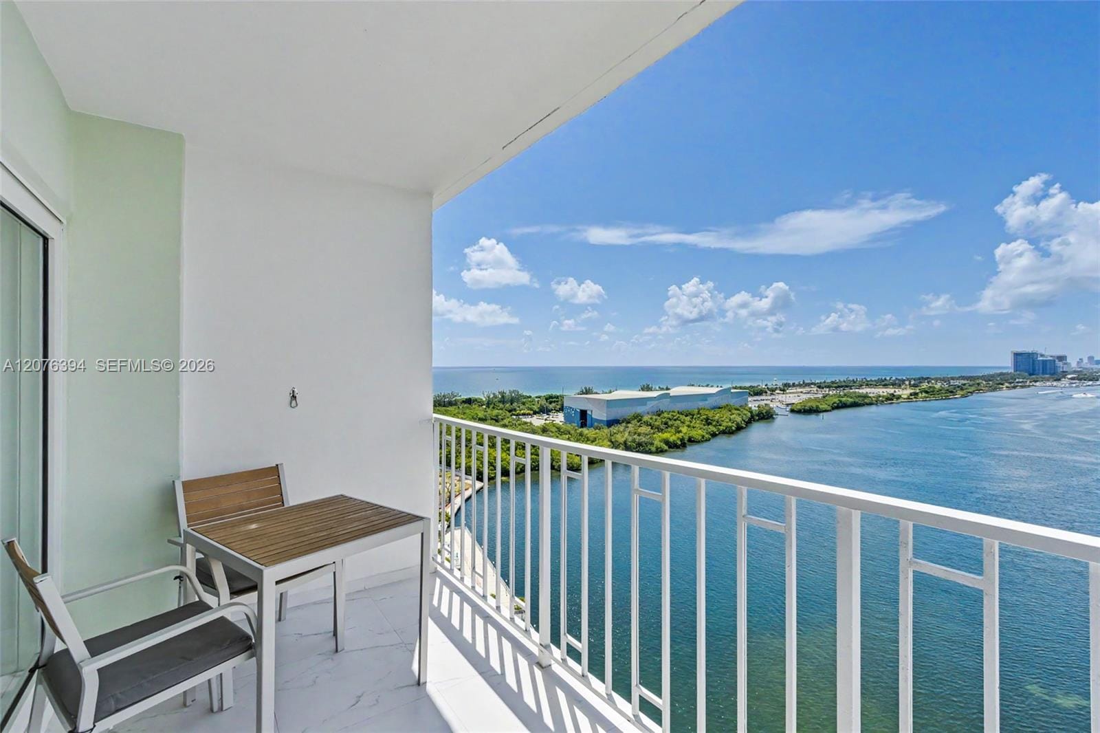 500 Bayview Drive 1924, Sunny Isles Beach, FL 33160 photo 2