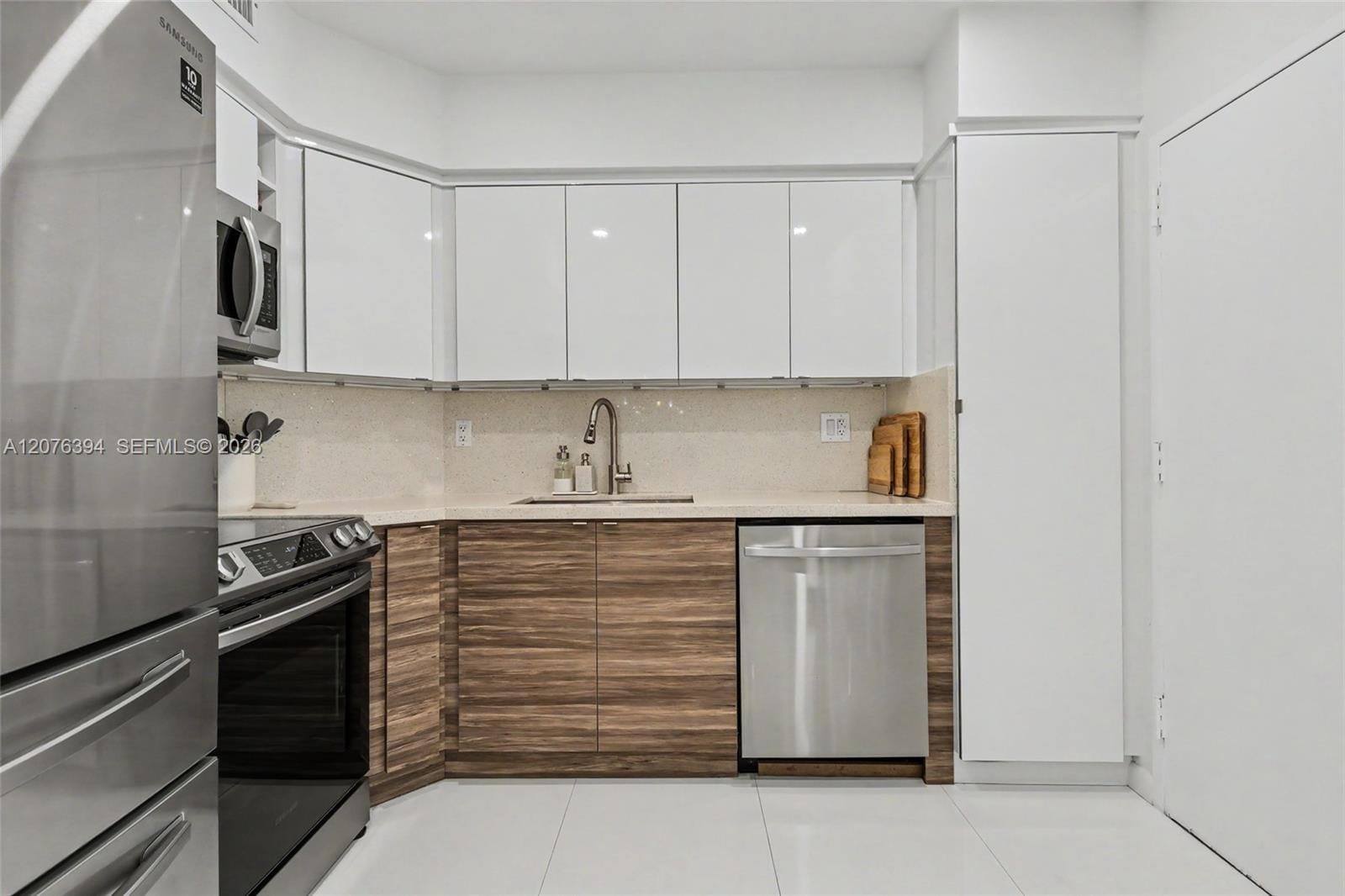 500 Bayview Drive 1924, Sunny Isles Beach, FL 33160 photo 11