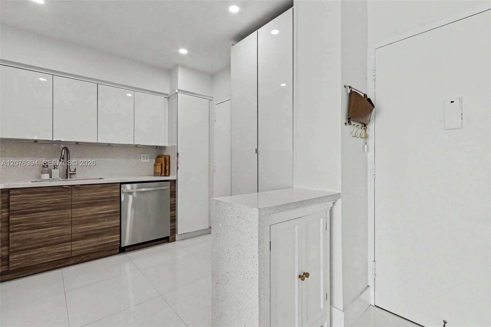 500 Bayview Drive 1924, Sunny Isles Beach, FL 33160 photo 12