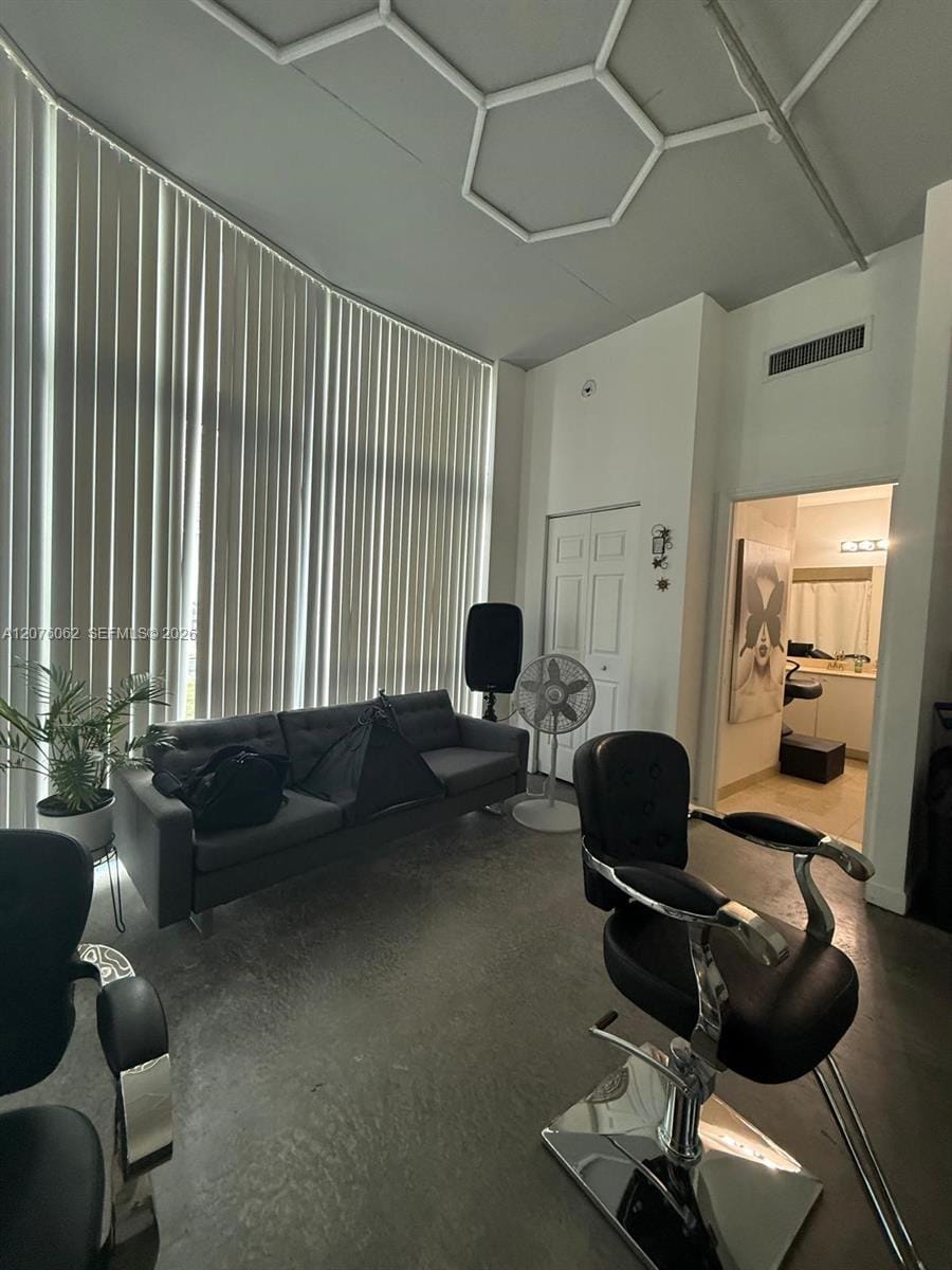 2100 Van Buren Street 216 — photo 4