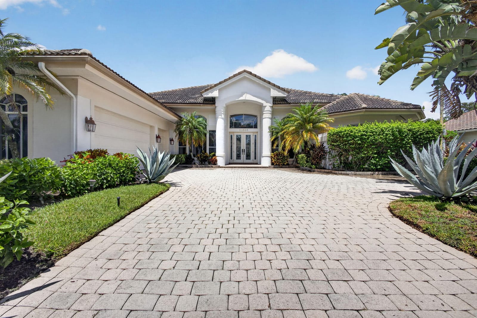 10833 Egret Pointe Lane — photo 2
