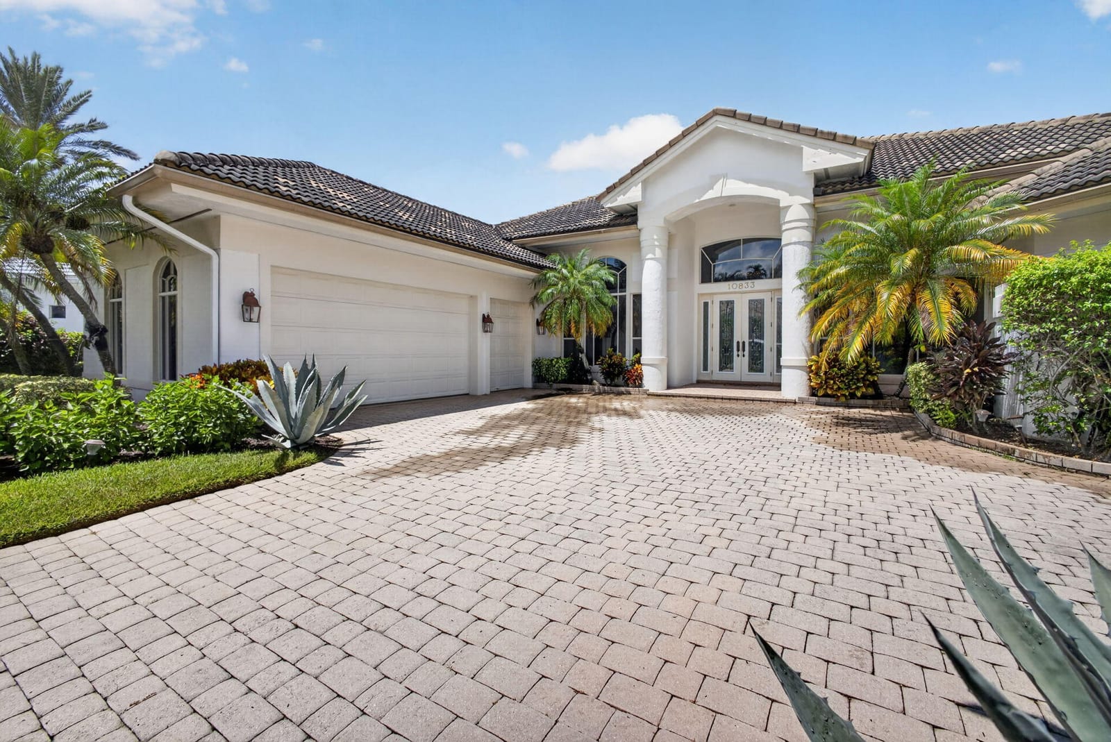 10833 Egret Pointe Lane — photo 3