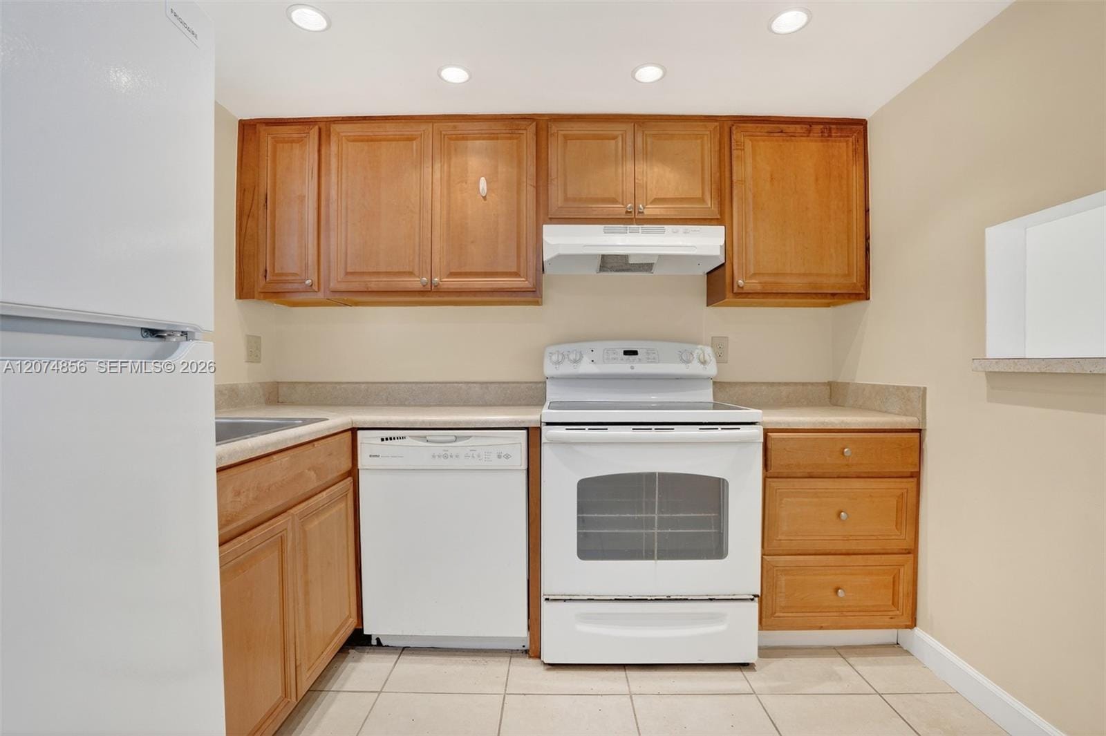 7500 NW 30th Place 222, Sunrise, FL 33313