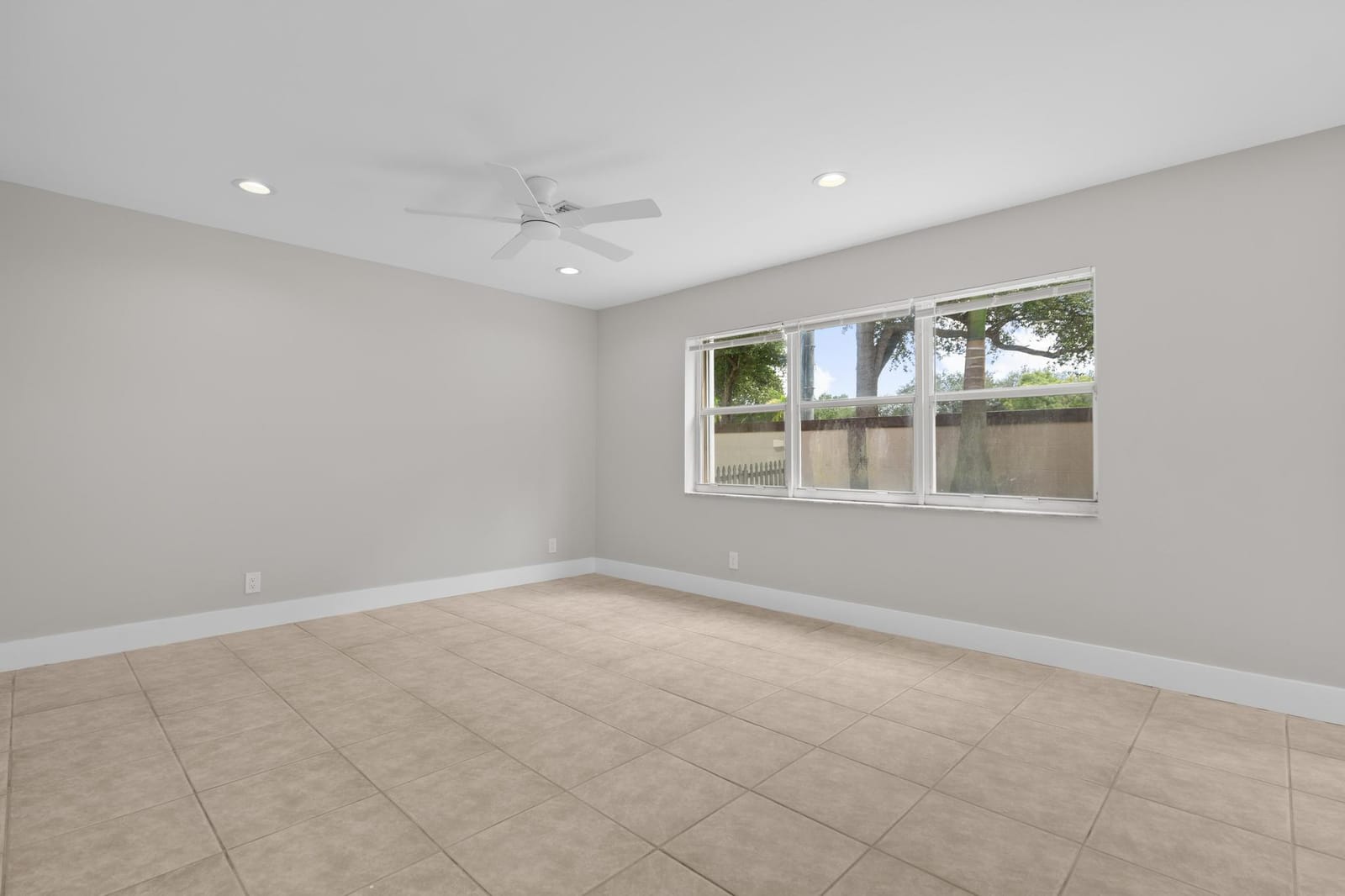 4250 NW 1st Place, Deerfield Beach, FL 33442 photo 15