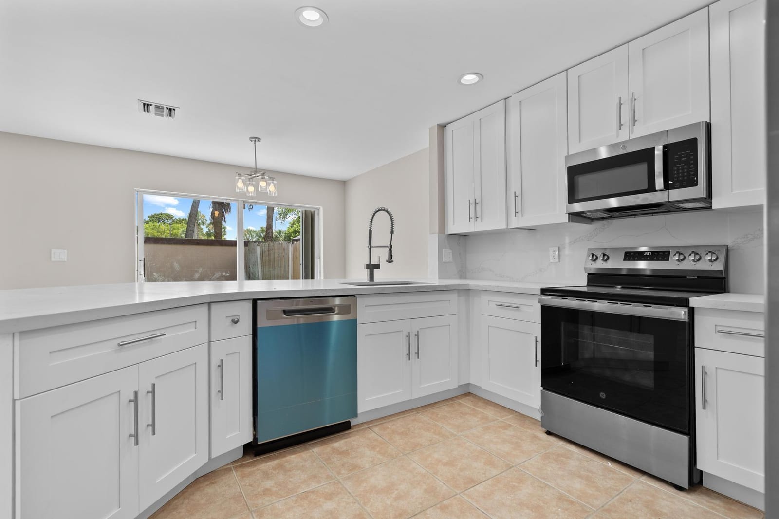 4250 NW 1st Place, Deerfield Beach, FL 33442 photo 3