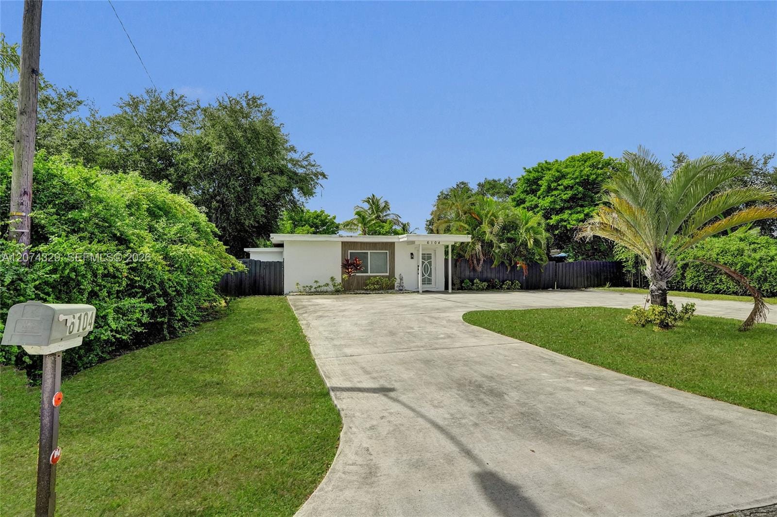 6104 SW 33rd Street, Miramar, FL 33023 photo 2