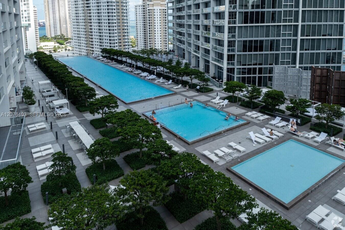 485 Brickell Avenue 2807 — photo 2