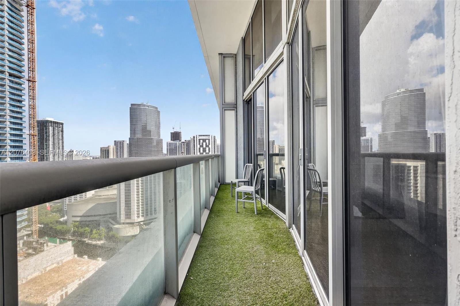 485 Brickell Avenue 2807 — photo 4