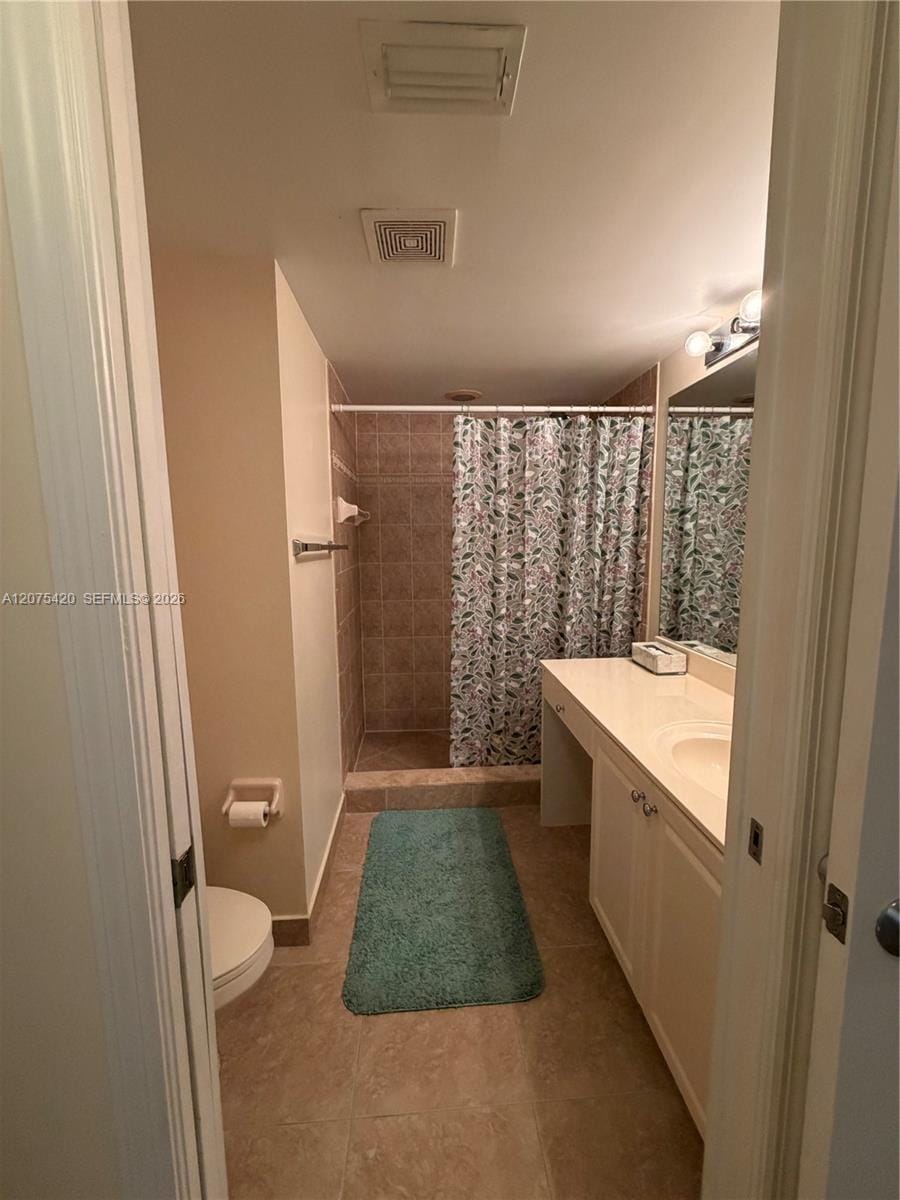 619 E Sheridan Street 105 — photo 8