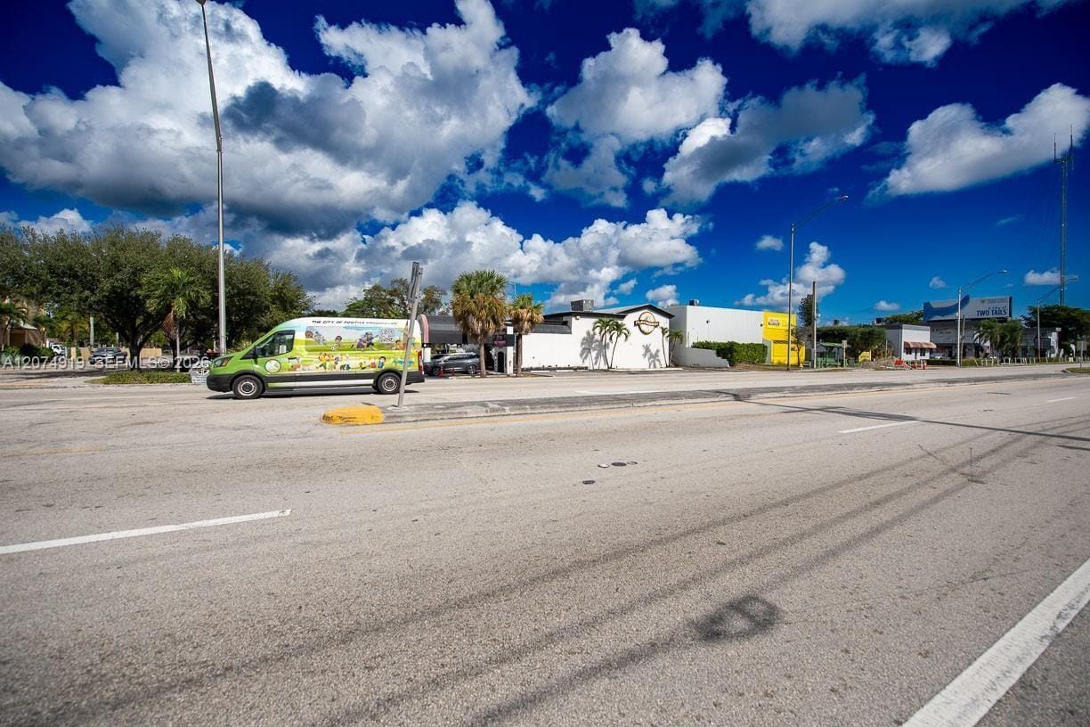 5738 W Hallandale Beach Boulevard, West Park, FL 33023 photo 6