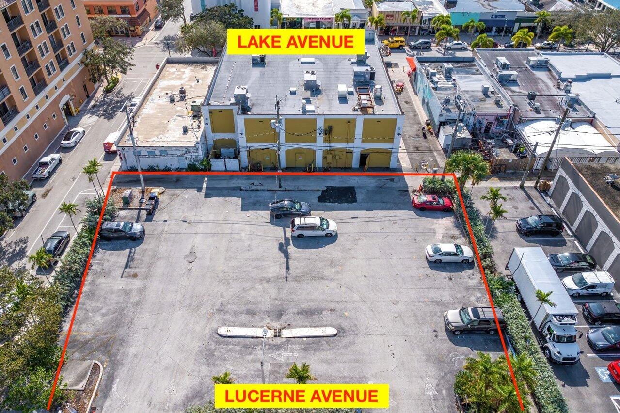601 Lucerne Avenue, Lake Worth Beach, FL 33460 photo 4