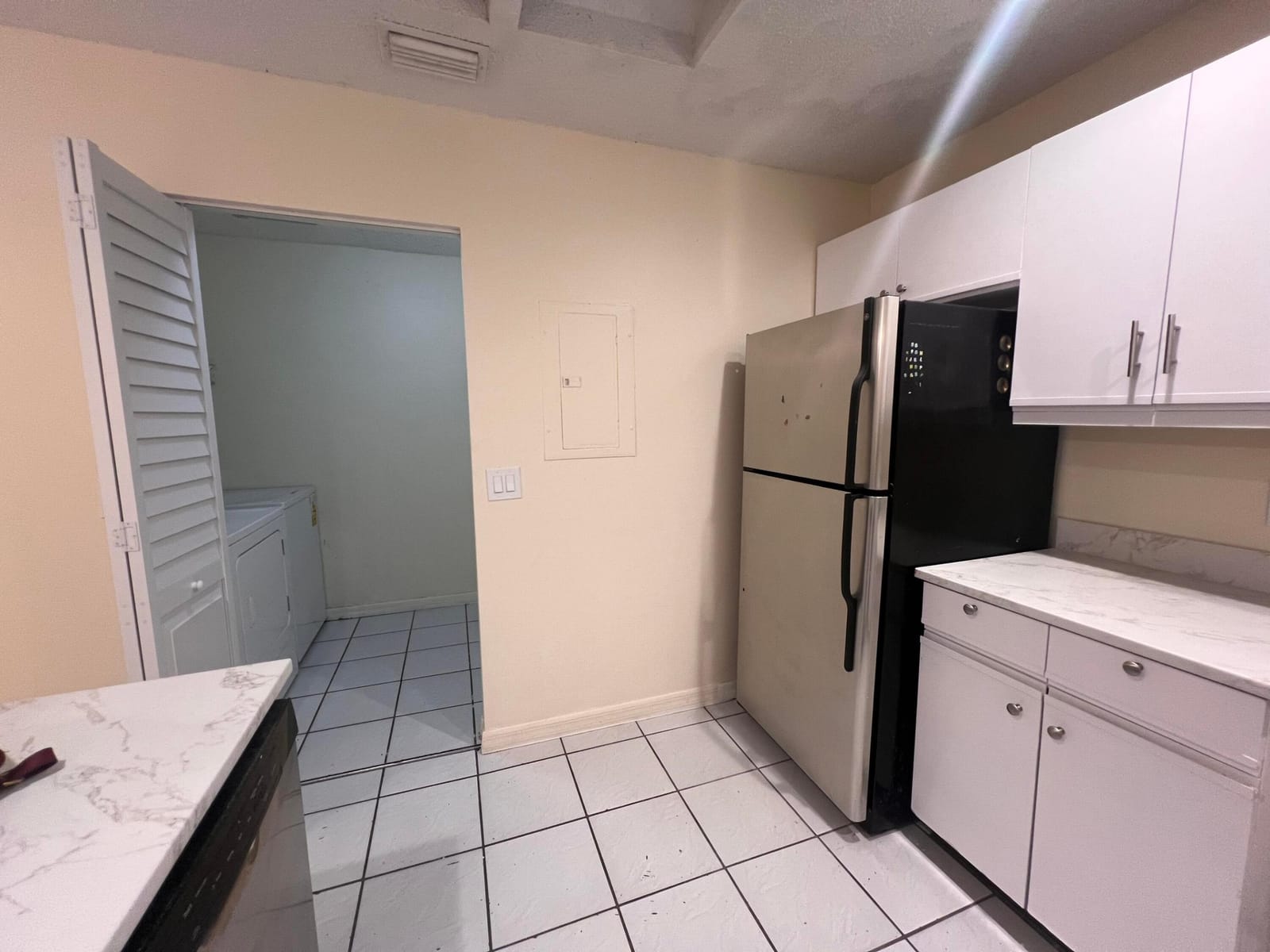 5320 Elmhurst Road B — photo 4