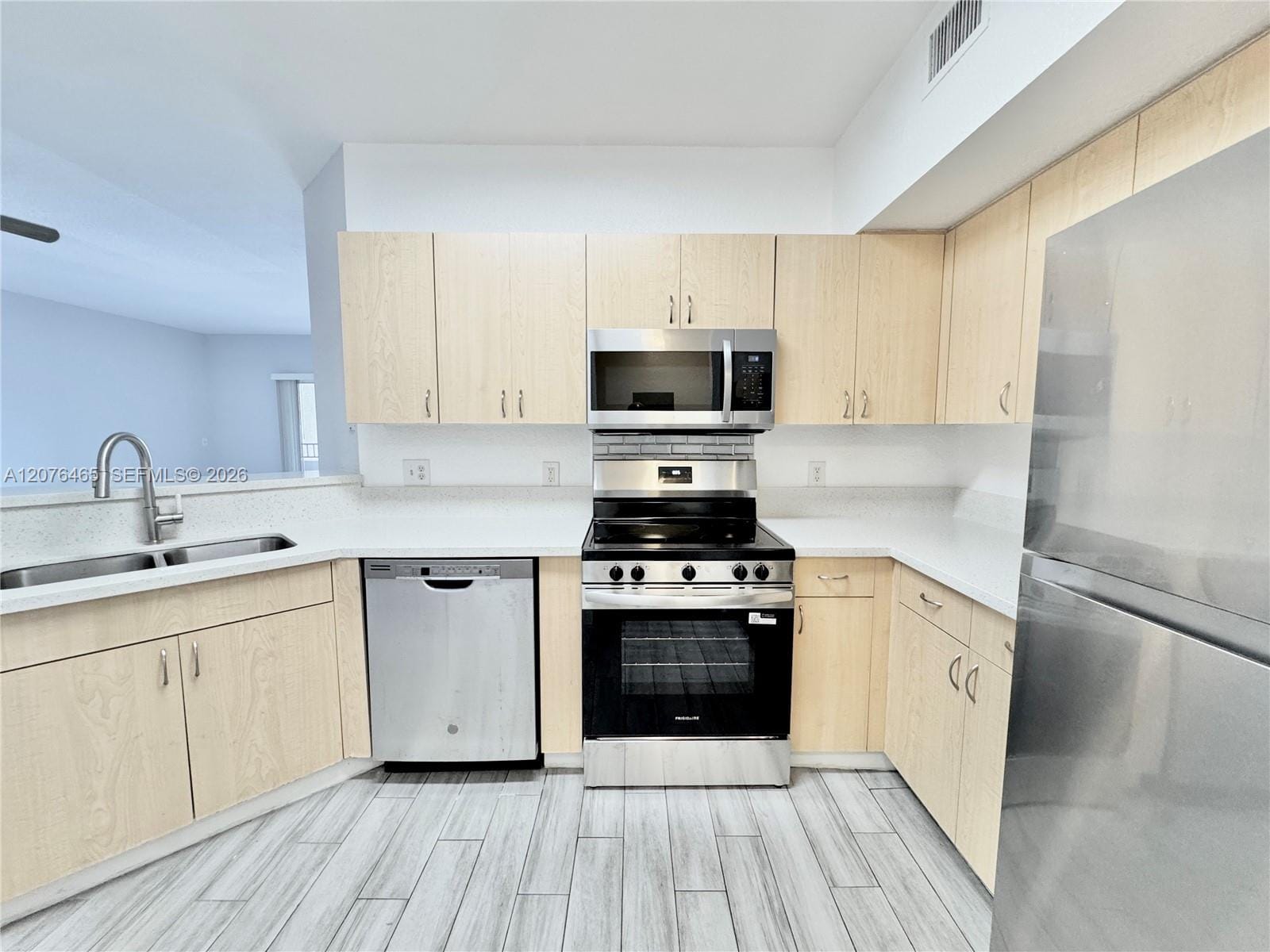 1404 Belmont Lane 1404, North Lauderdale, FL 33068