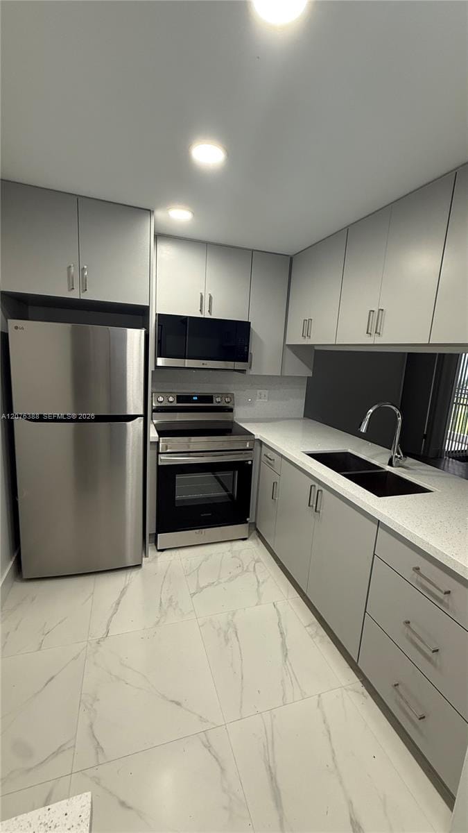 2750 W 63rd Place 12-24, Hialeah, FL 33016