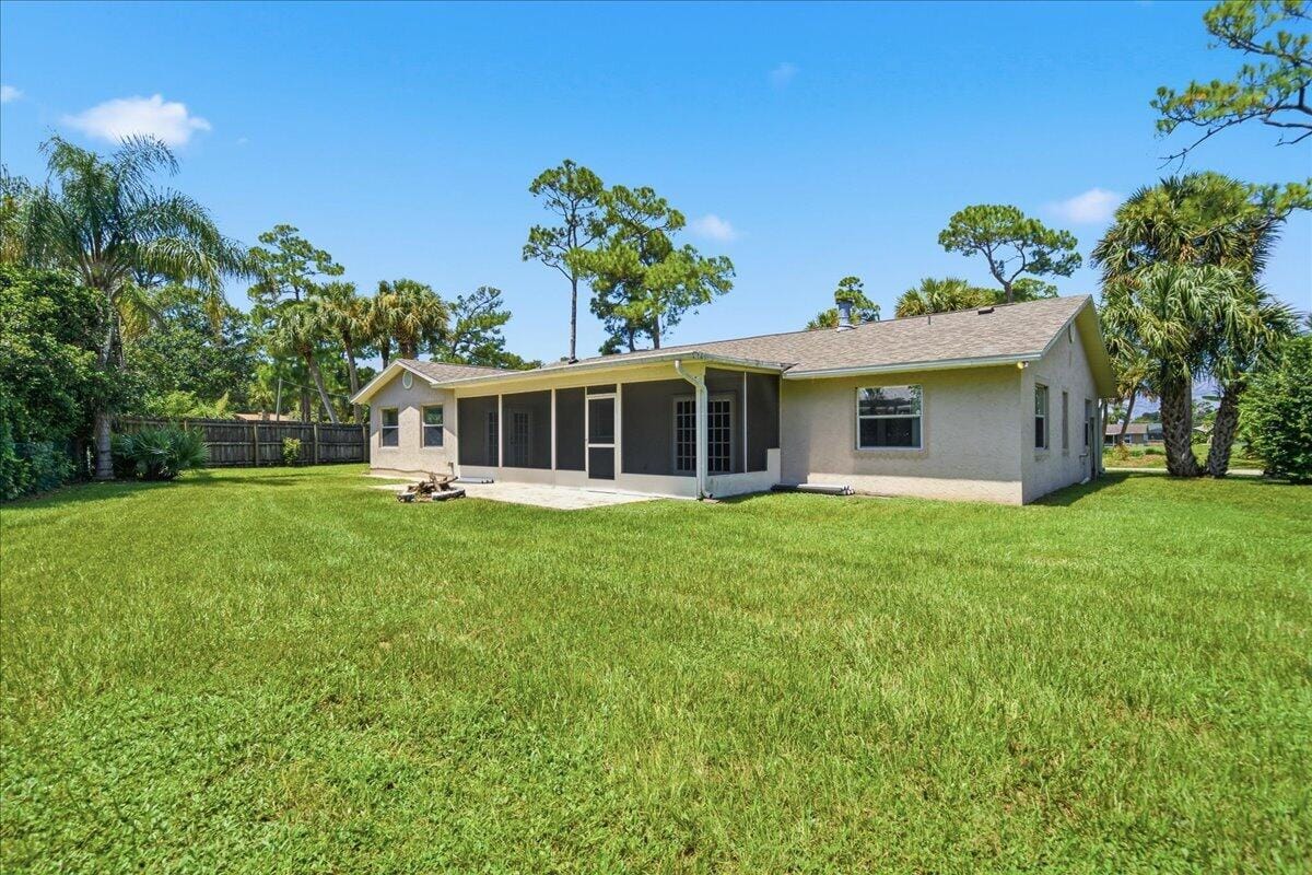 681 LAYPORT Drive — photo 2