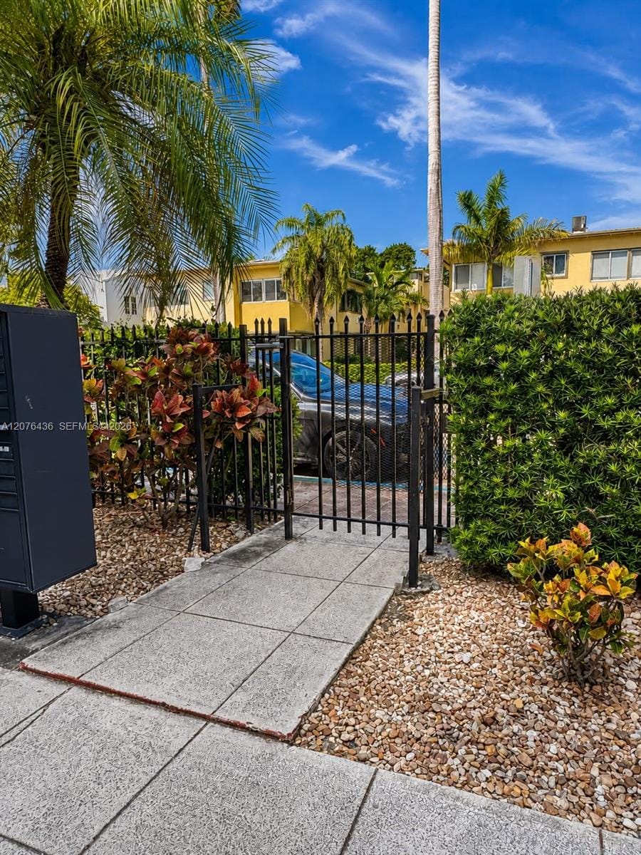 1525 Meridian Avenue 106, Miami Beach, FL 33139 photo 23