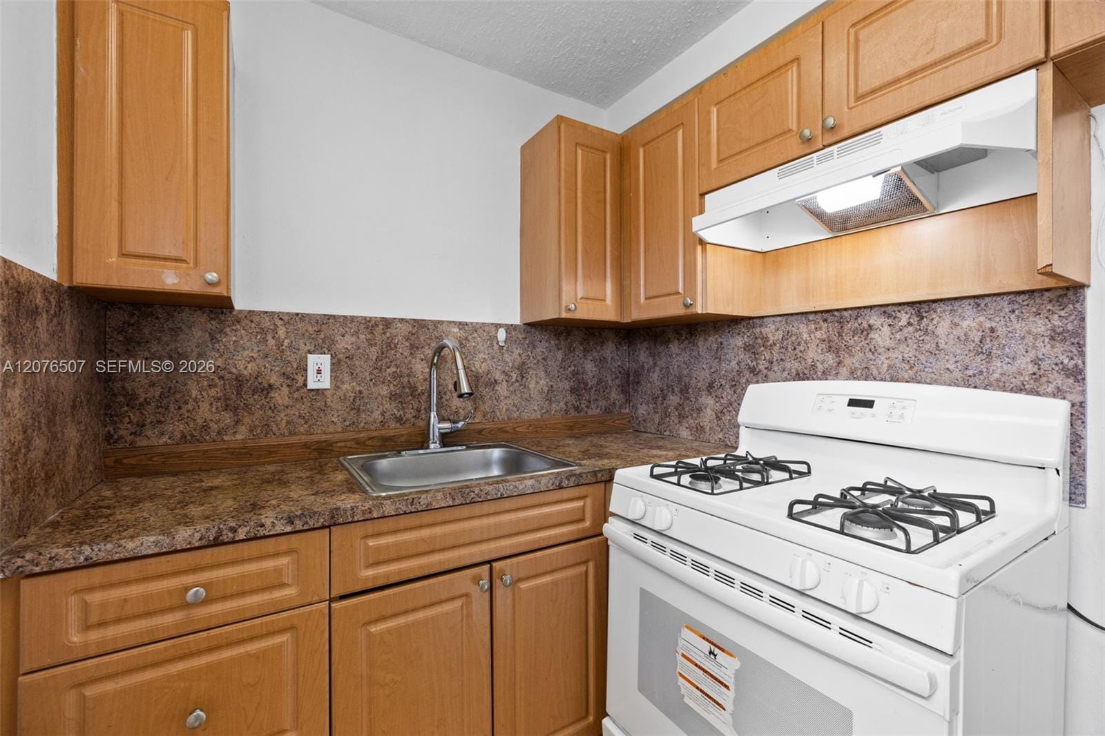 2799 E 4th Avenue 10, Hialeah, FL 33013