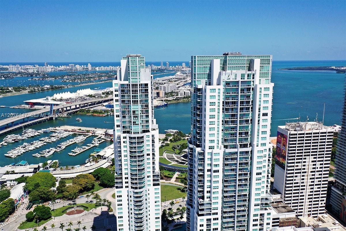 253 NE 2nd Street 3805, Miami, FL 33132 photo 20
