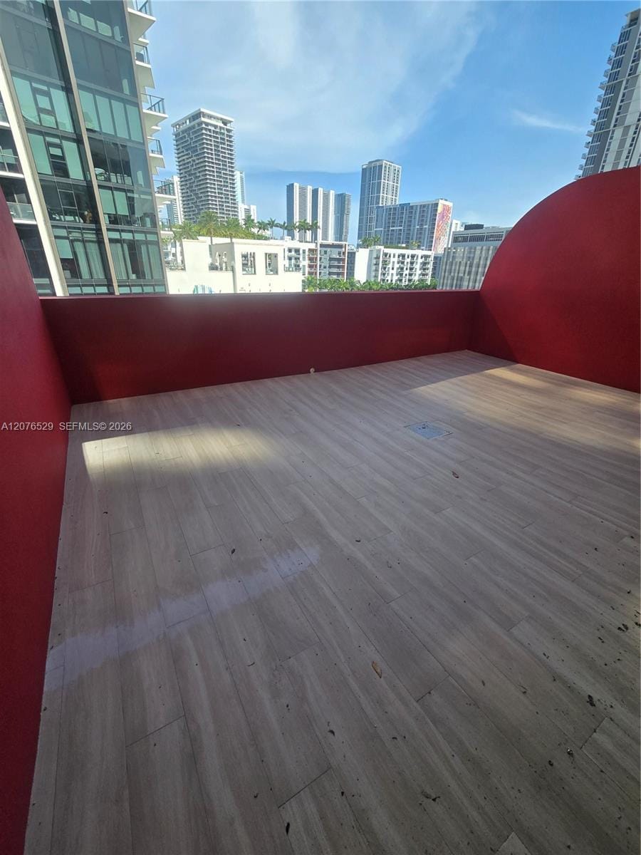 90 NE 32nd Street 605 — photo 3