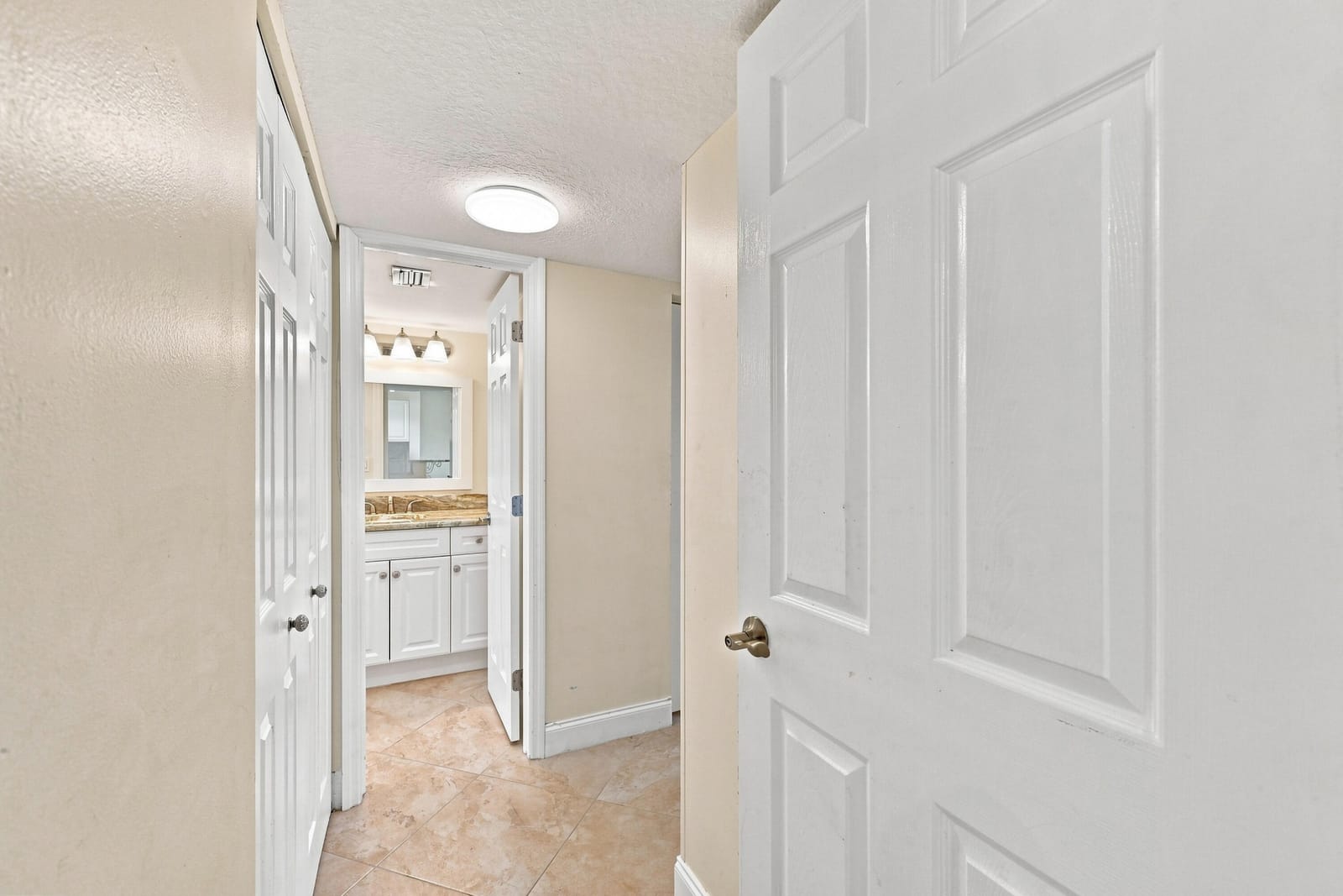 3661 Via Poinciana 513 — photo 11