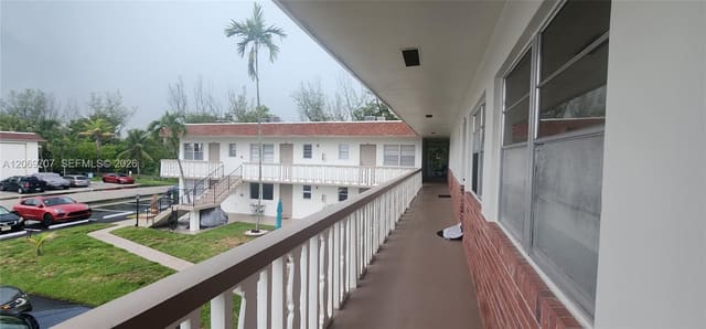 1555 N 12th Court 8B, Hollywood, FL 33019
