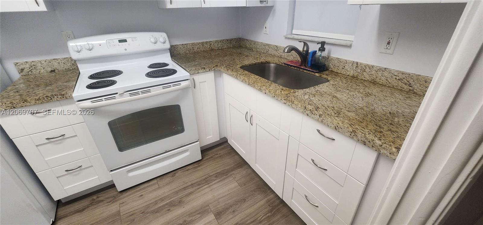1555 N 12th Court 8B, Hollywood, FL 33019 photo 14