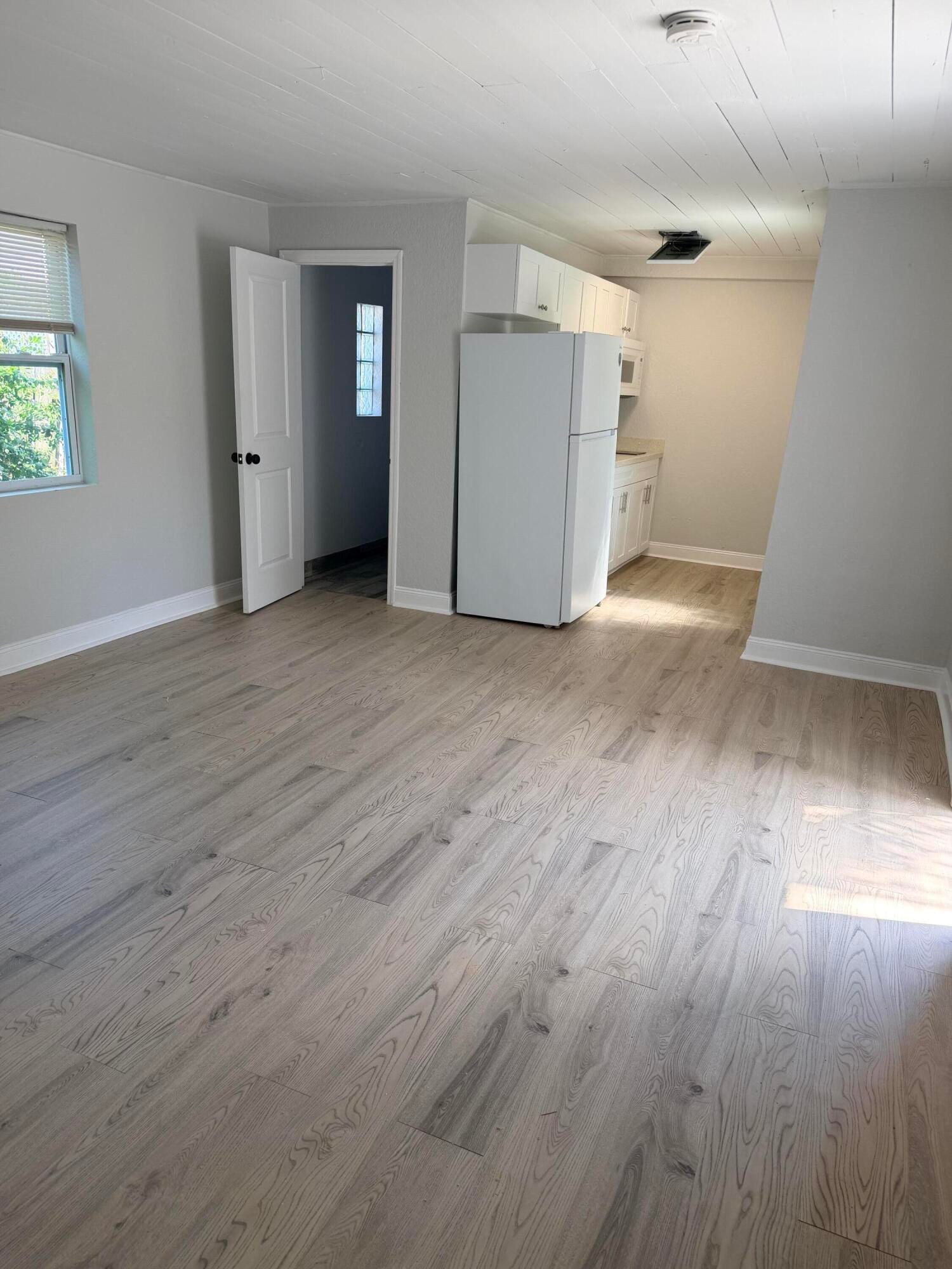617 54TH Street 2, West Palm Beach, FL 33407