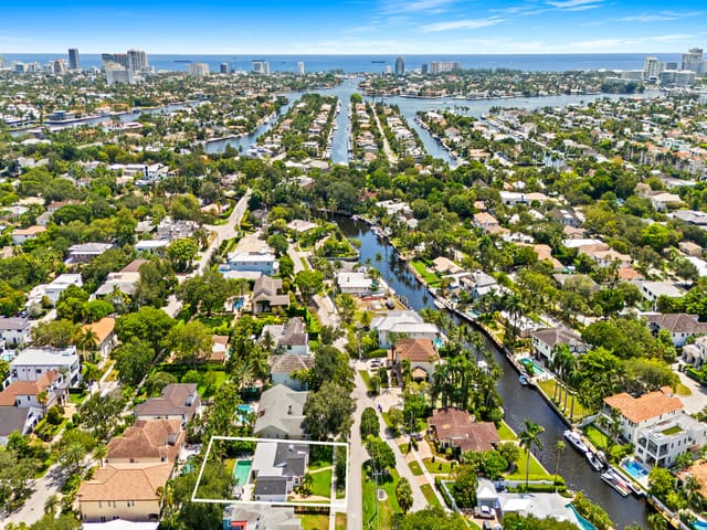 1001 SE 10th Street, Rio Vista, Fort Lauderdale, FL