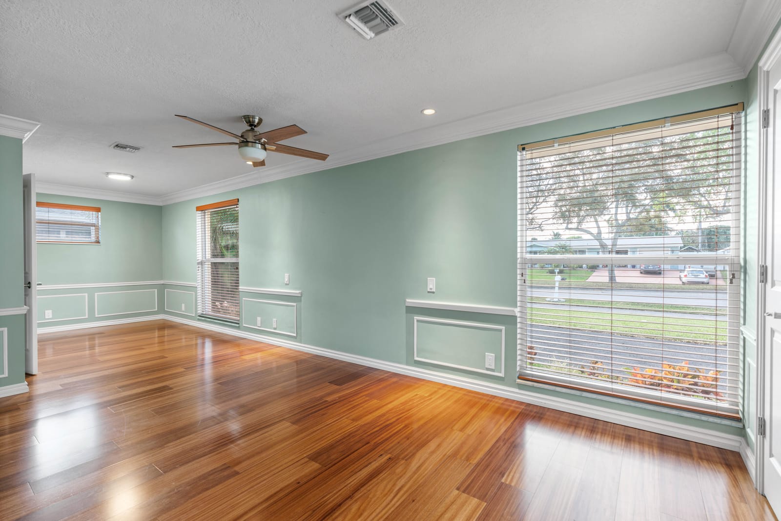 3697 Holly Drive — photo 9