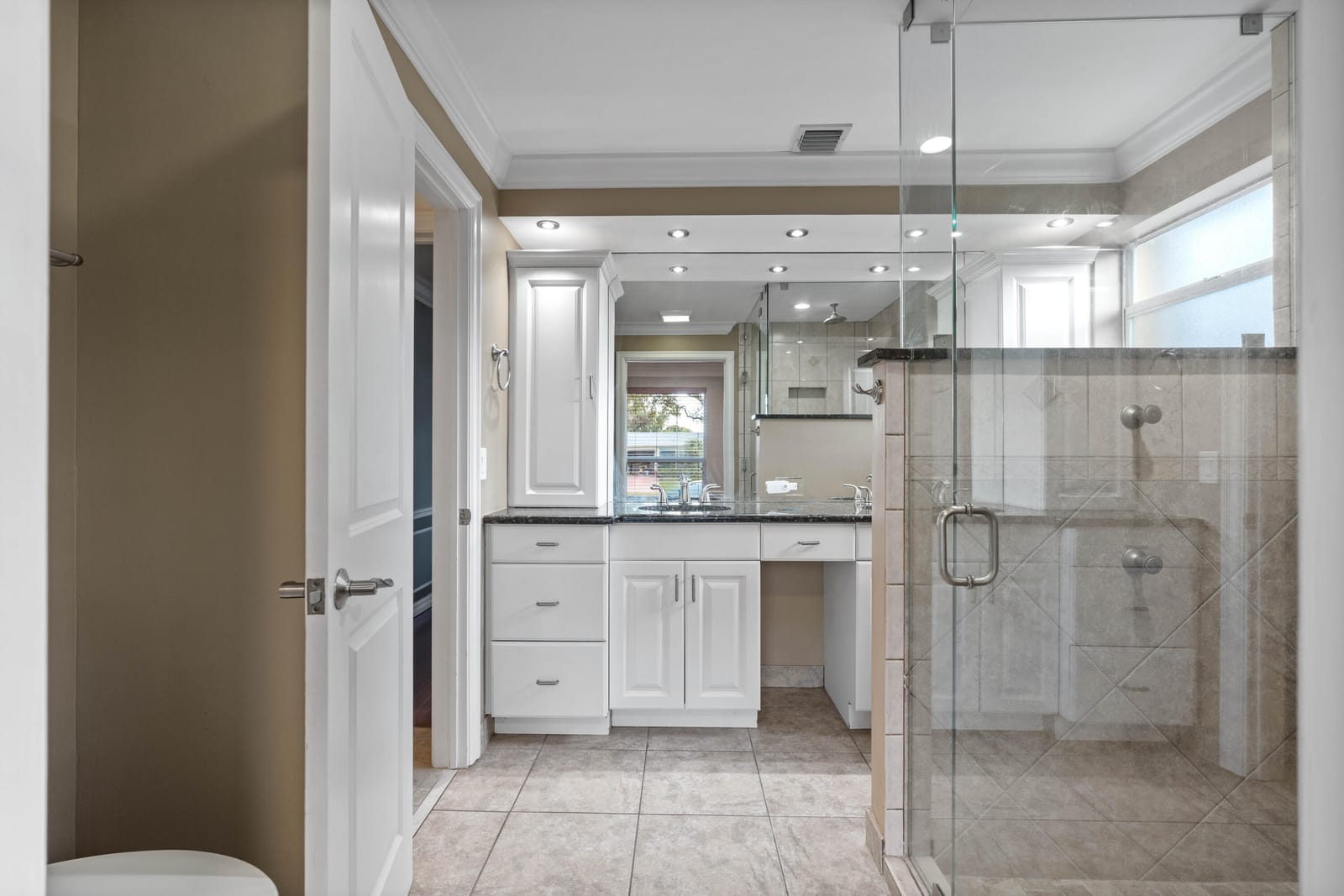 3697 Holly Drive — photo 10