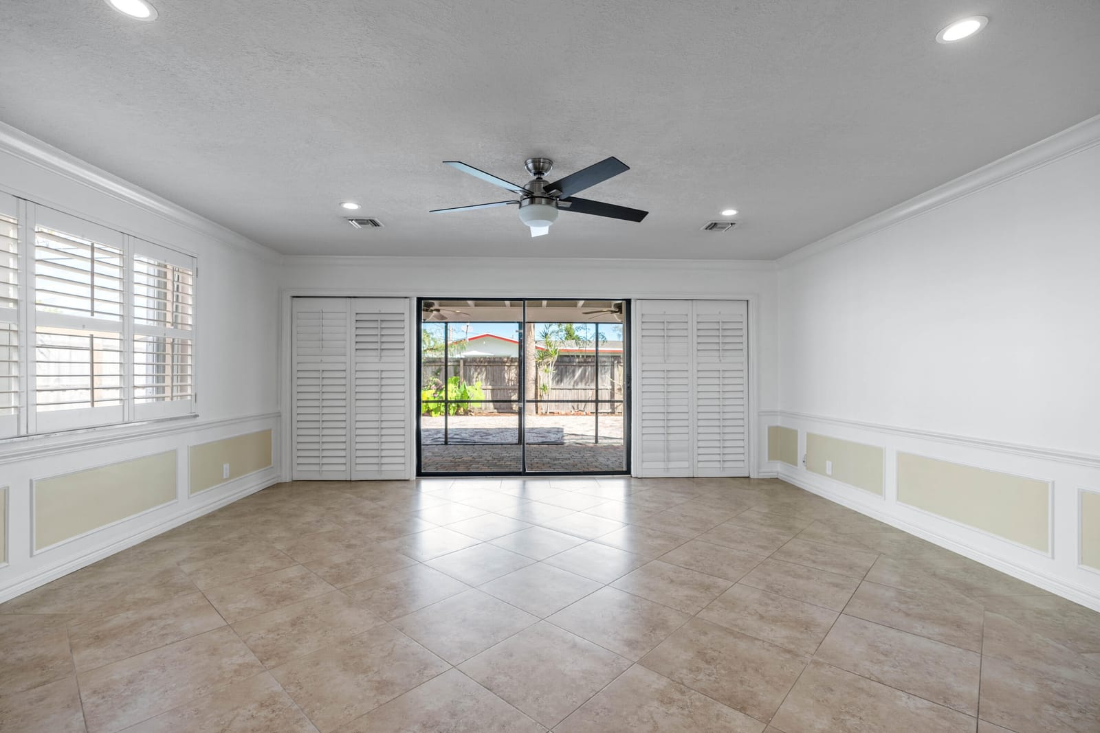 3697 Holly Drive — photo 3