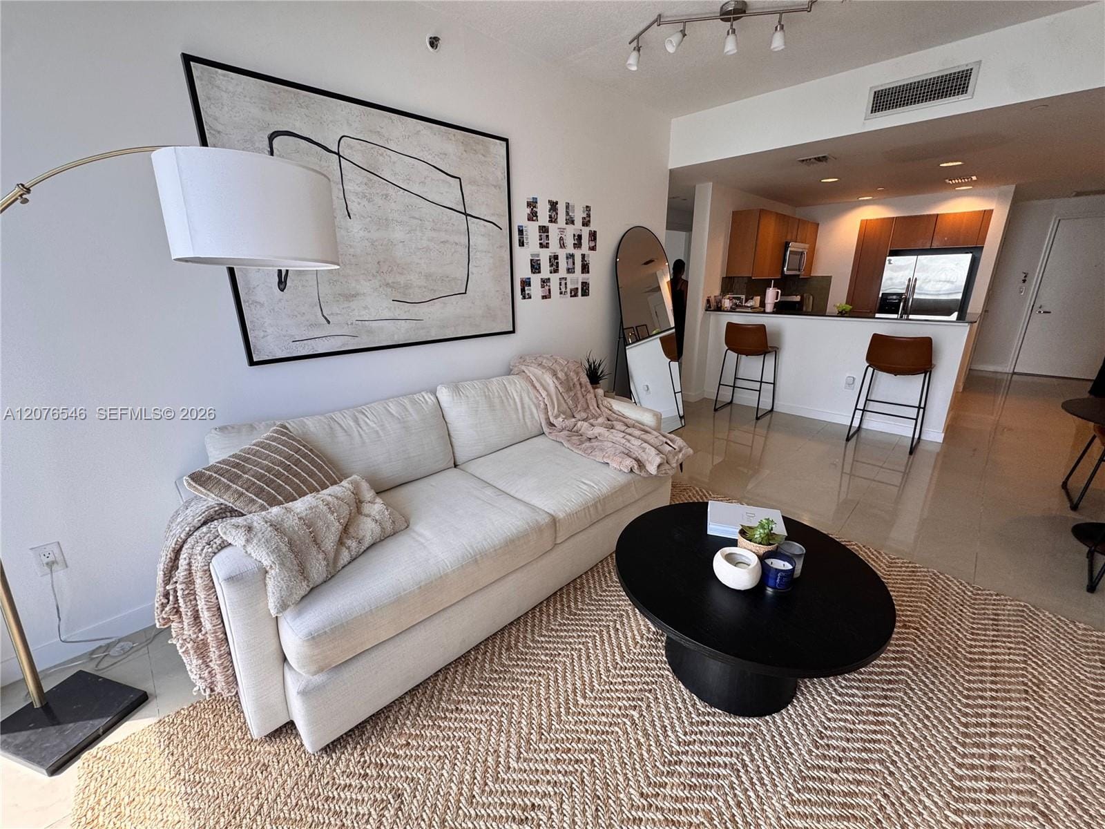 1060 Brickell Avenue 2407, Miami, FL 33131 photo 3