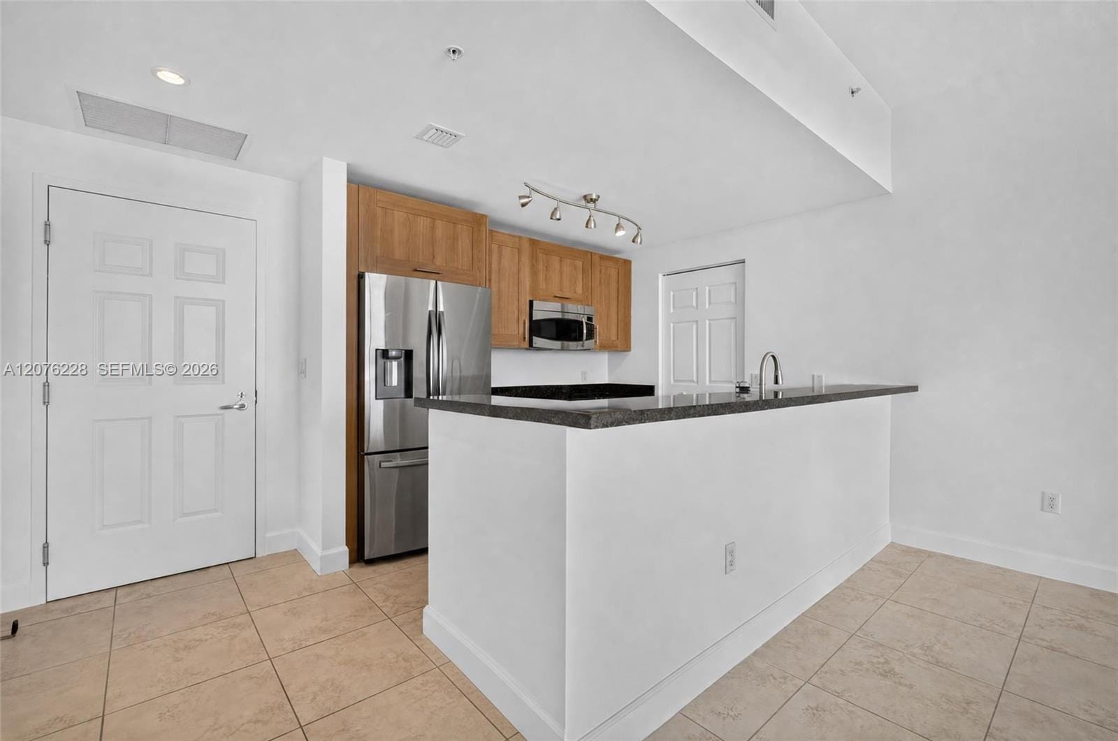 1300 Ponce De Leon Boulevard 405 — photo 1