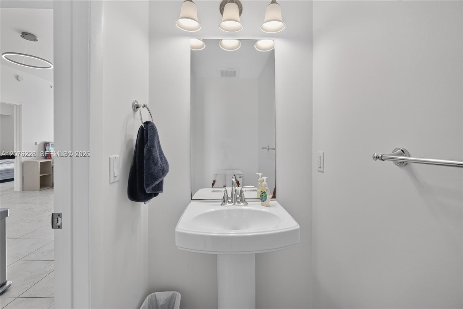 1300 Ponce De Leon Boulevard 405 — photo 3