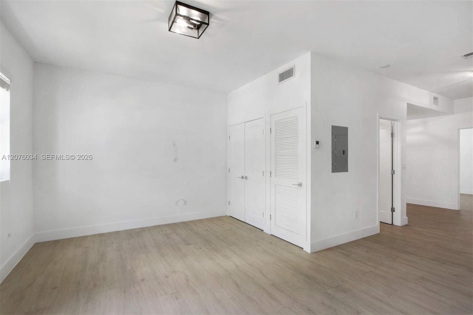 624 Santander Avenue 1 — photo 3