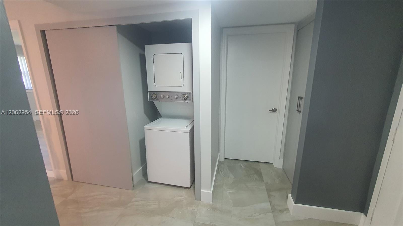 9935 Nob Hill Court 9935 — photo 8