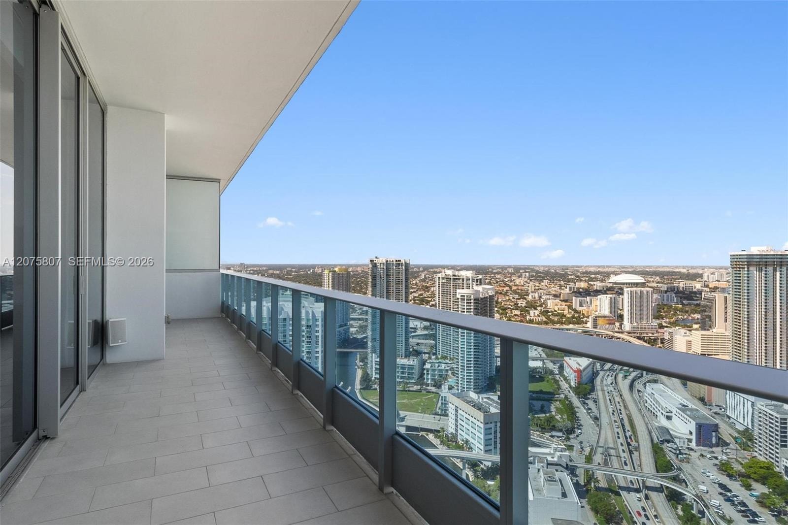200 Biscayne Boulevard Way 5211, Miami, FL 33131 photo 27