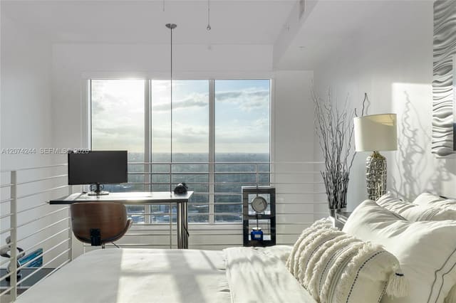 60 SW 13th Street 3211, Miami, FL 33130