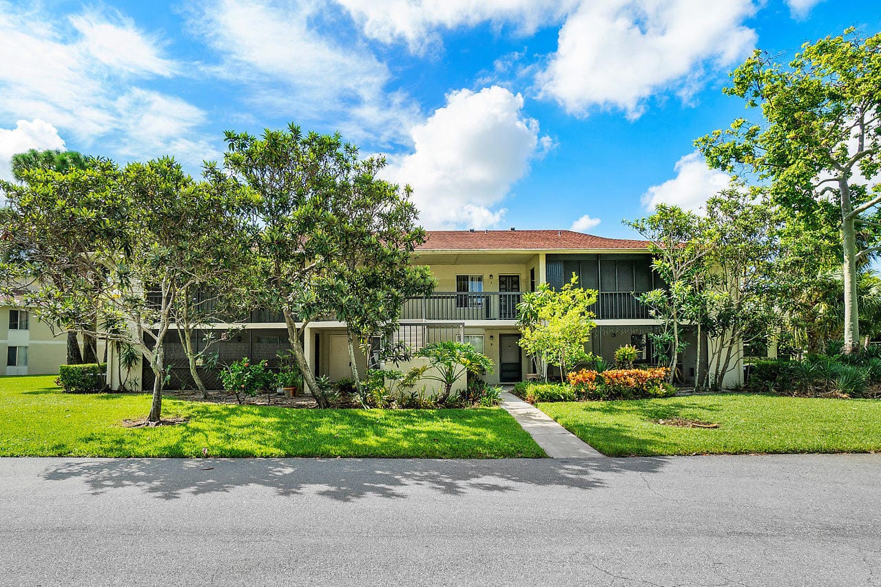 6559 Chasewood Drive A, Jupiter, FL 33458