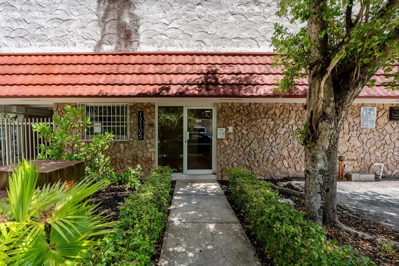 12105 NE 11TH Place 103, North Miami, FL 33161 photo 3