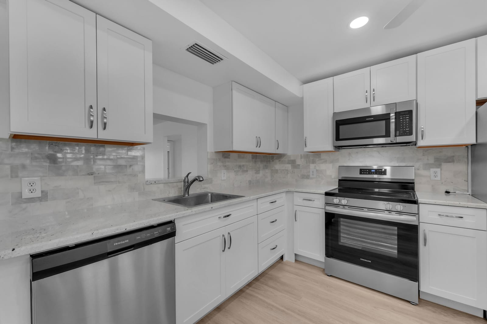 3003 PORTOFINO Isle K1 — photo 8