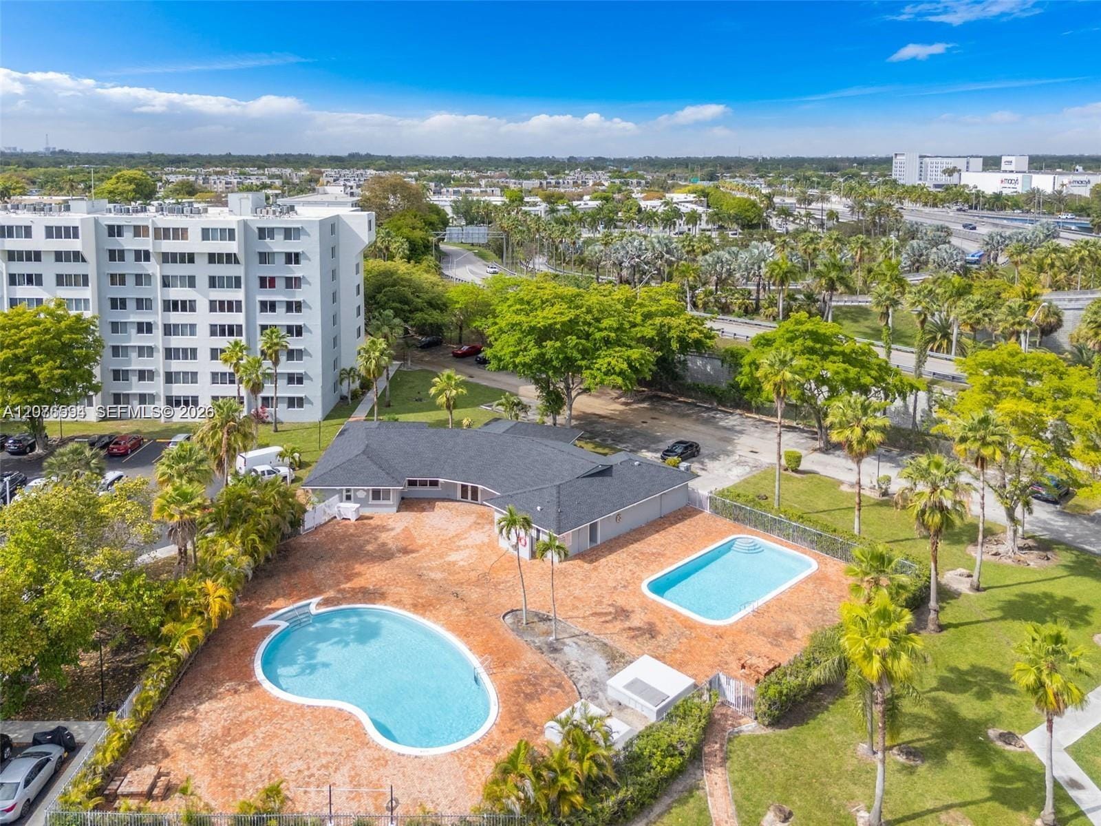 9143 SW 77th Avenue B710, Miami, FL 33156